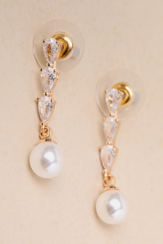 Lulus Dreamy Dazzle Gold Rhinestone Pearl Drop Earrings In Gold