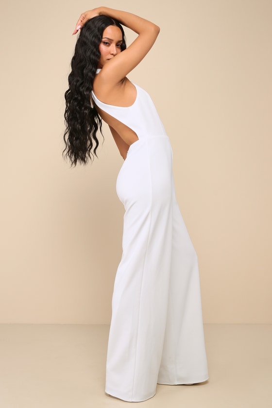 LULUS STRIKING ELEGANCE WHITE CUTOUT BACKLESS HALTER JUMPSUIT 