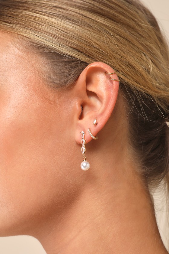 Lulus Dreamy Dazzle Gold Rhinestone Pearl Drop Earrings In Gold