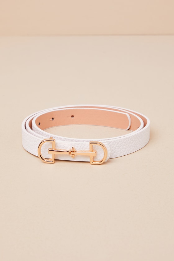 horsebit buckle belt