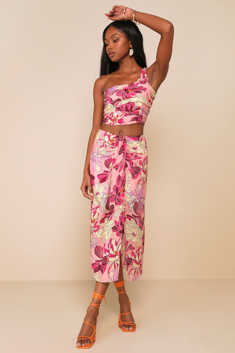 Something Wild Pink Floral Print Pleated One-Shoulder Crop Top
