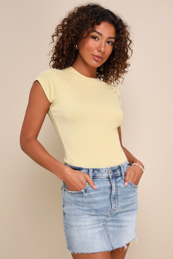 Malibu Medium Wash High-Rise Raw Hem Denim Mini Skirt 1