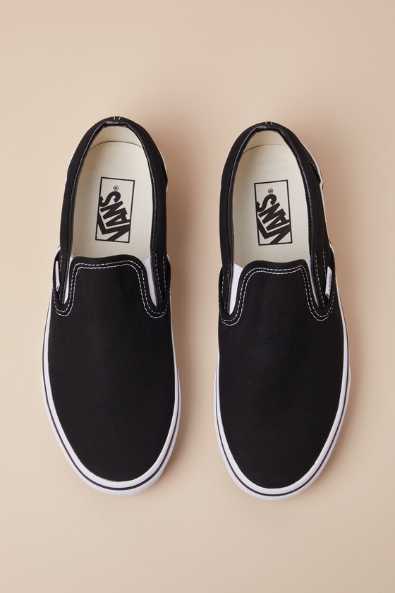 Vans Classic Black Slip-on Sneakers In Black