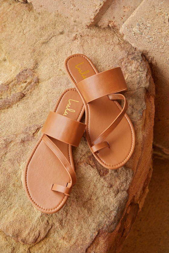 Avena Light Tan Flat Sandals 1