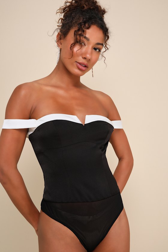 LULUS SIGNATURE PERFECTION BLACK COLOR BLOCK SATIN NOTCHED BODYSUIT 