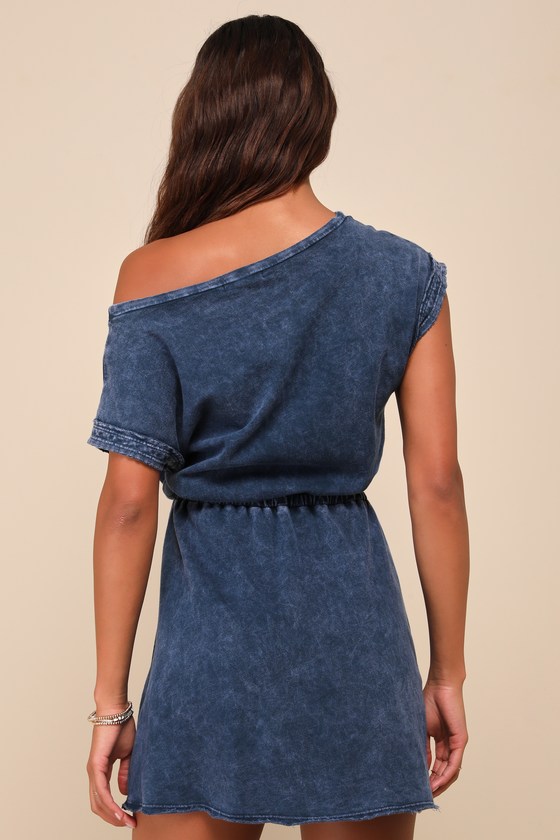 Lulus Definite Beauty Washed Dark Blue Short Sleeve Mini Dress In Dark Blue