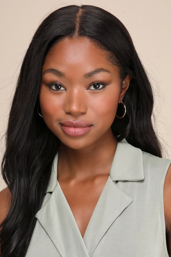 Addilyn Gold Hoop Earrings 4