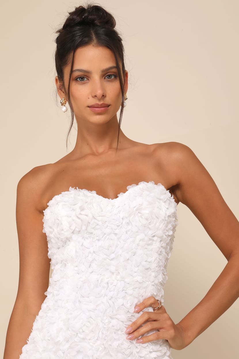 White 3D Floral Strapless Midi Dress | Womens | Medium (Available in XXL, S) | 100% Polyester | Lulus White 3D Floral Strapless Midi Dress | Womens | Medium (Available in XXL, S) | 100% Polyester | Lulus