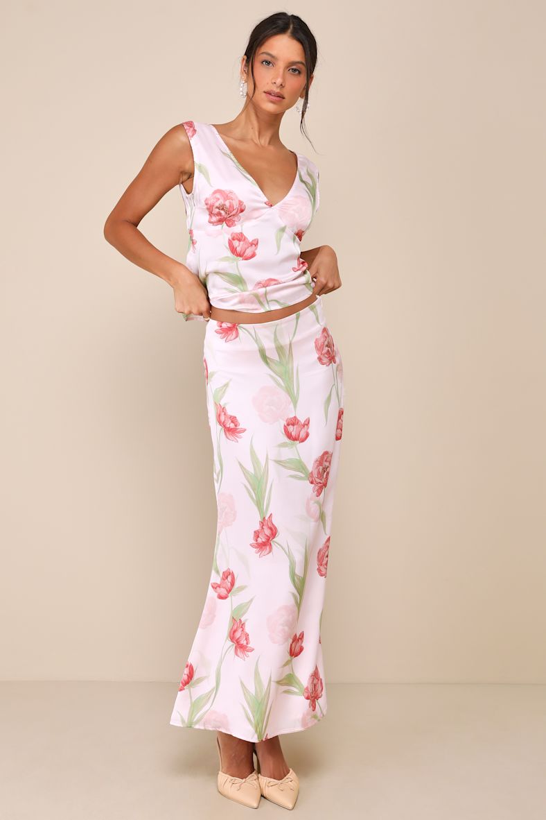 Exceptional Darling Blush Pink Floral Satin V-Neck Tank Top