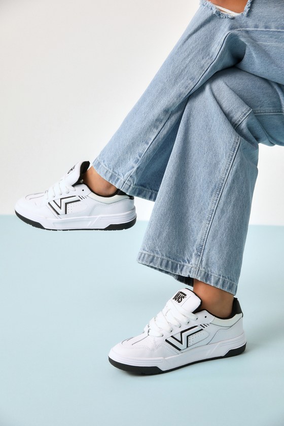Upland White and Black Color Block Chunky Leather Sneakers 7