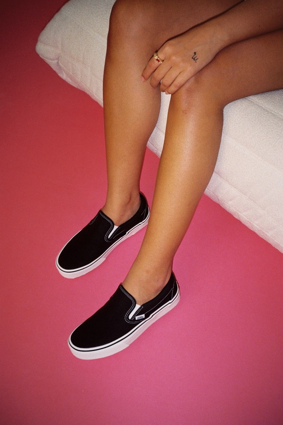 Vans Classic Black Slip-on Sneakers In Black