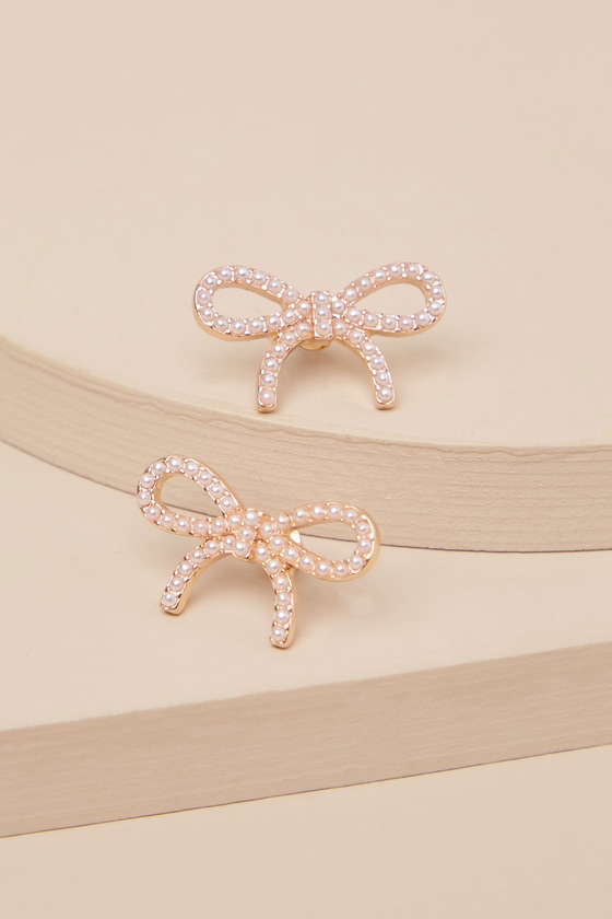 Luciana Pearl Bow Earrings