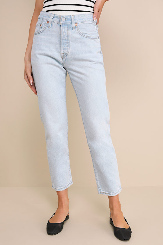 501 Original Fit Light Wash Cropped Lightweight Denim Jeans 3