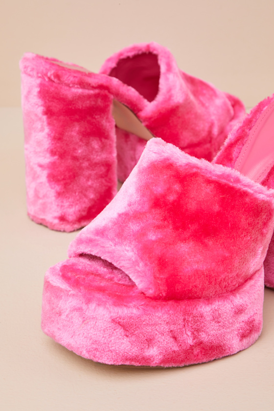 Shop D'amelio Footwear Ravina Perfectly Pink Short Faux Fur Platform Sandals