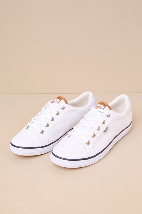 Center III White and Navy Canvas Lace-Up Sneakers 2