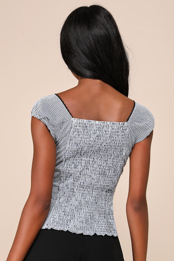 Zemeta Cottage Black And White Gingham Cap Sleeve Bow Top In Black And White