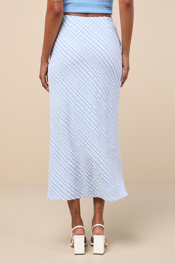 LULUS INCREDIBLY CUTE BLUE GINGHAM TEXTURED BUTTON-FRONT MIDI SKIRT