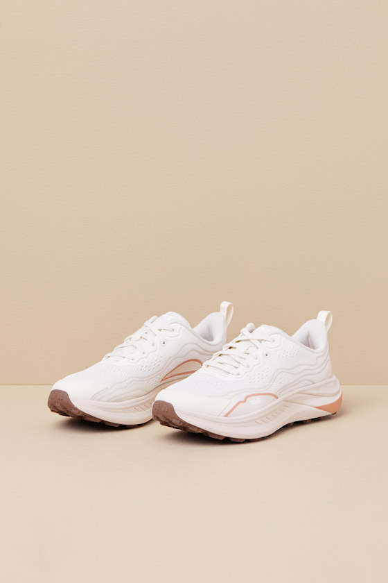 Trailwinder Low Birch and Peach Bloom Mesh Lace-Up Sneakers 1