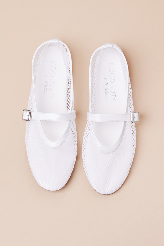 COCONUTS BY MATISSE NOLITA WHITE MESH BUCKLE BALLET FLATS 