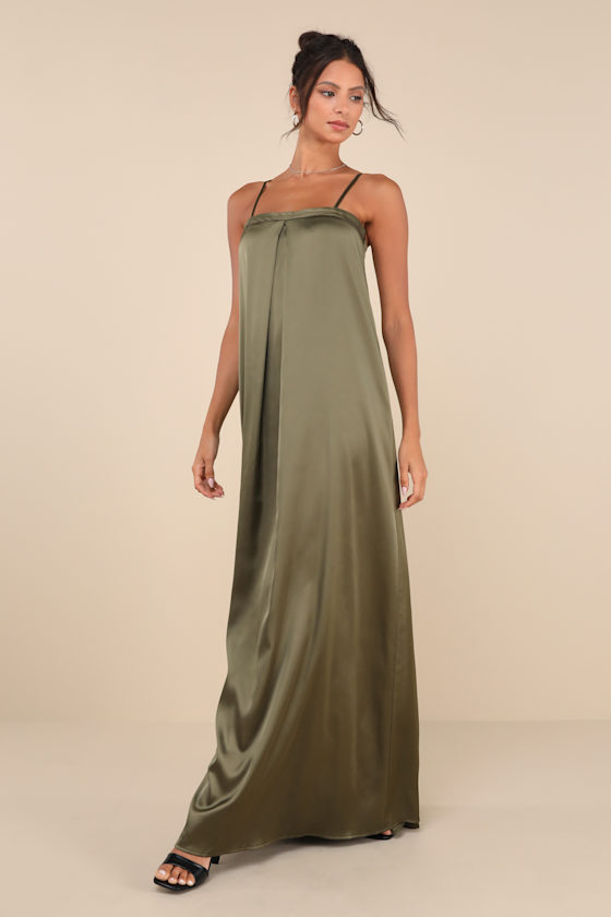 Relaxed Poise: Twill & Satin Dress 76311