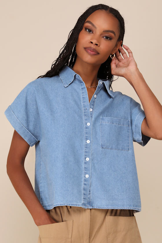 Everyday Attitude Blue Chambray Short Sleeve Button-Up Top 4