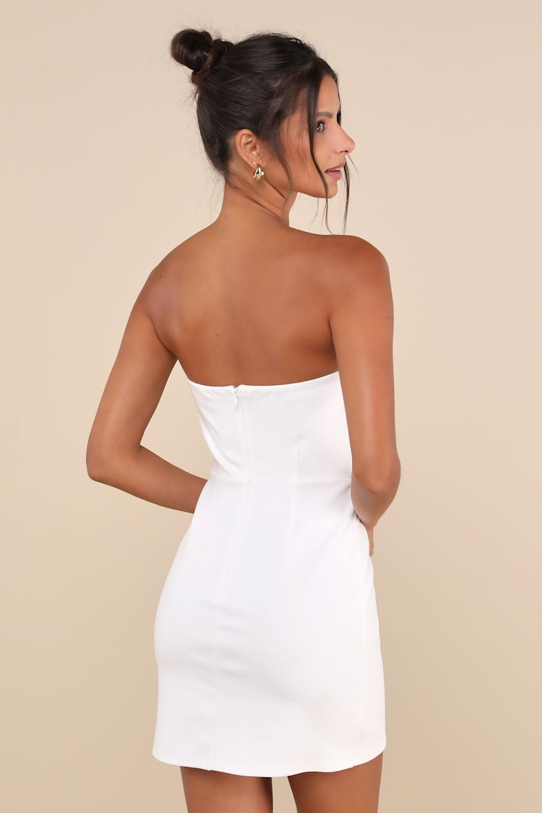 Adorable Sultriness White Strapless Bow Bodycon Mini Dress