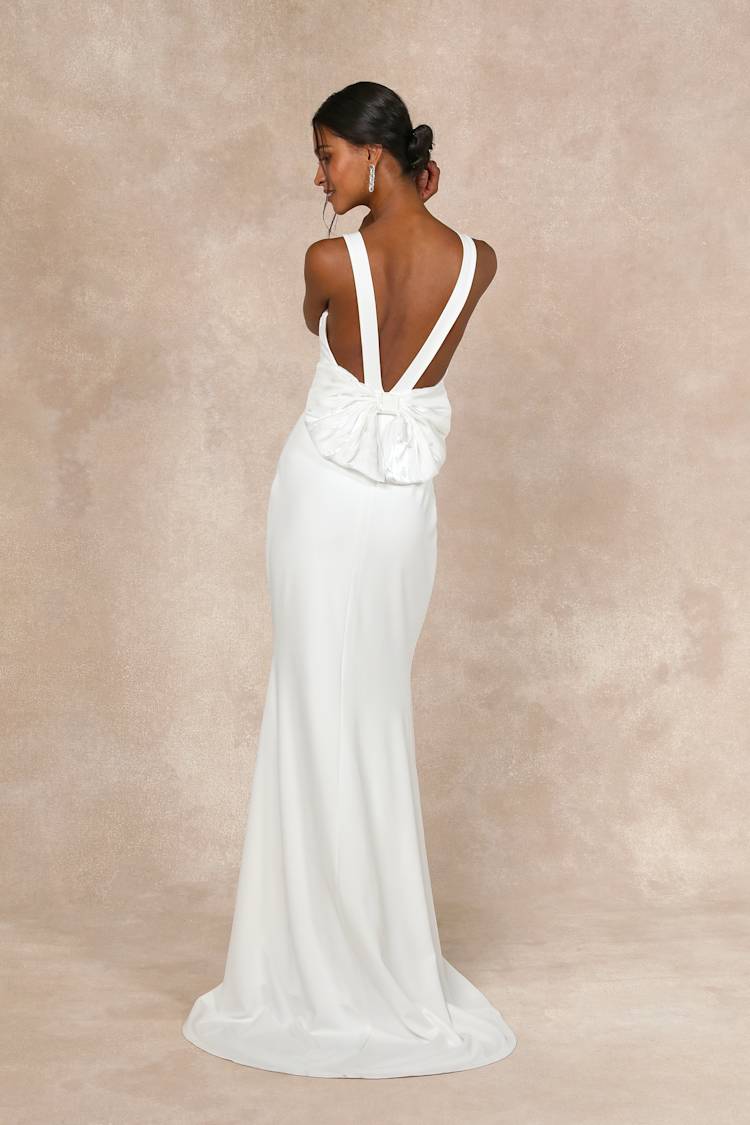 Romantic Glow White Backless Pearl Bow Maxi Dress