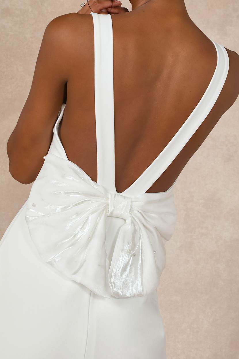 Romantic Glow White Backless Pearl Bow Maxi Dress
