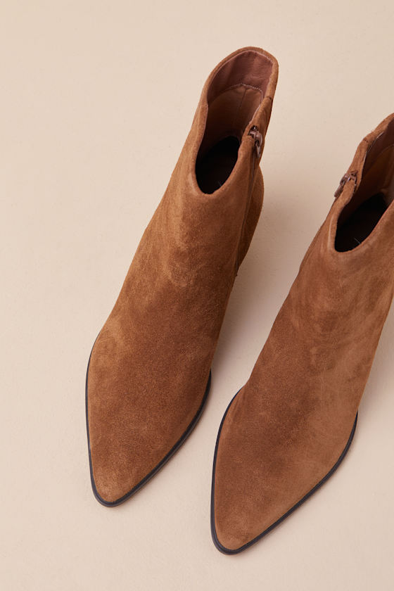 Matisse Gabbie Pointed Toe Bootie In Brown