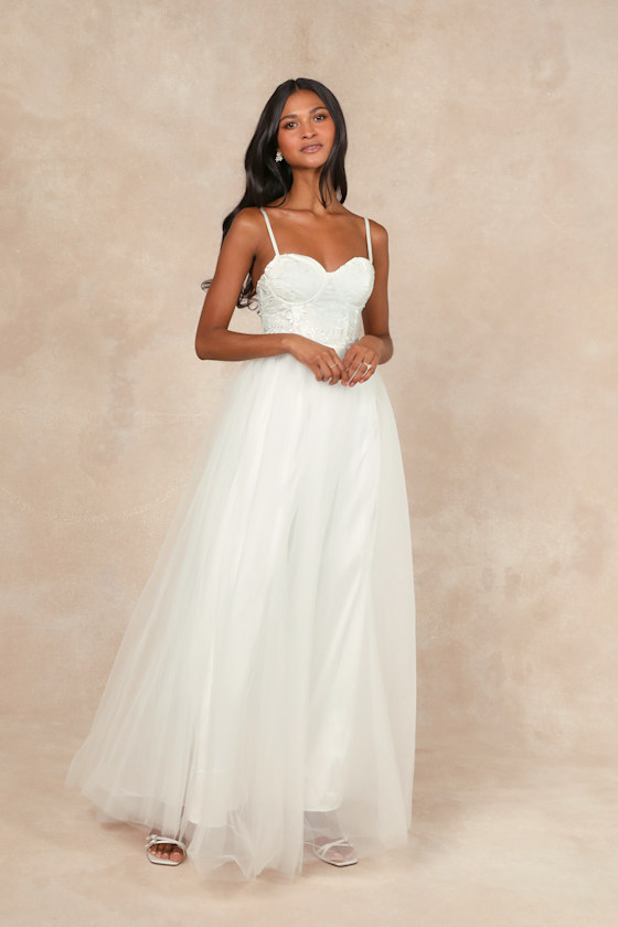Ethereal Romance White Sleeveless Embroidered Bustier Maxi Dress 2