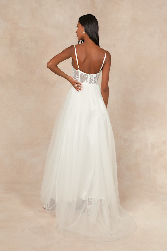 Ethereal Romance White Sleeveless Embroidered Bustier Maxi Dress 3