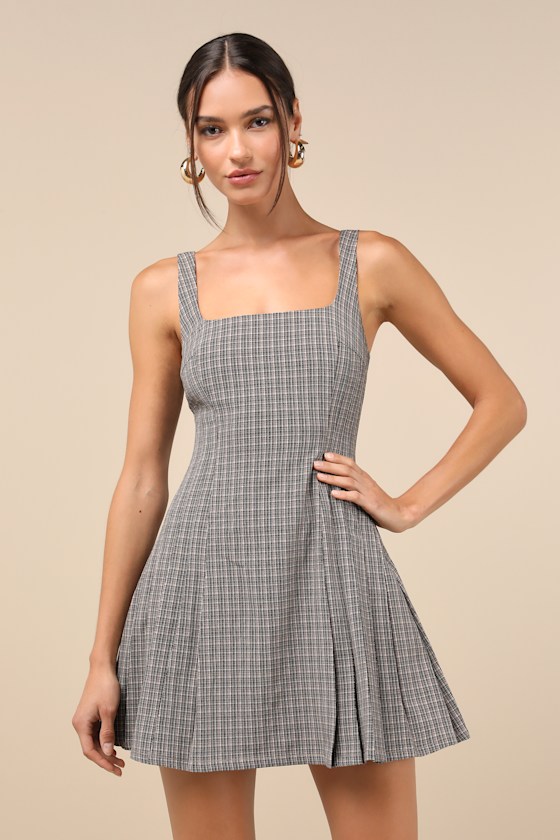Charming Dynamic Brown Plaid Sleeveless Pleated Mini Dress 1