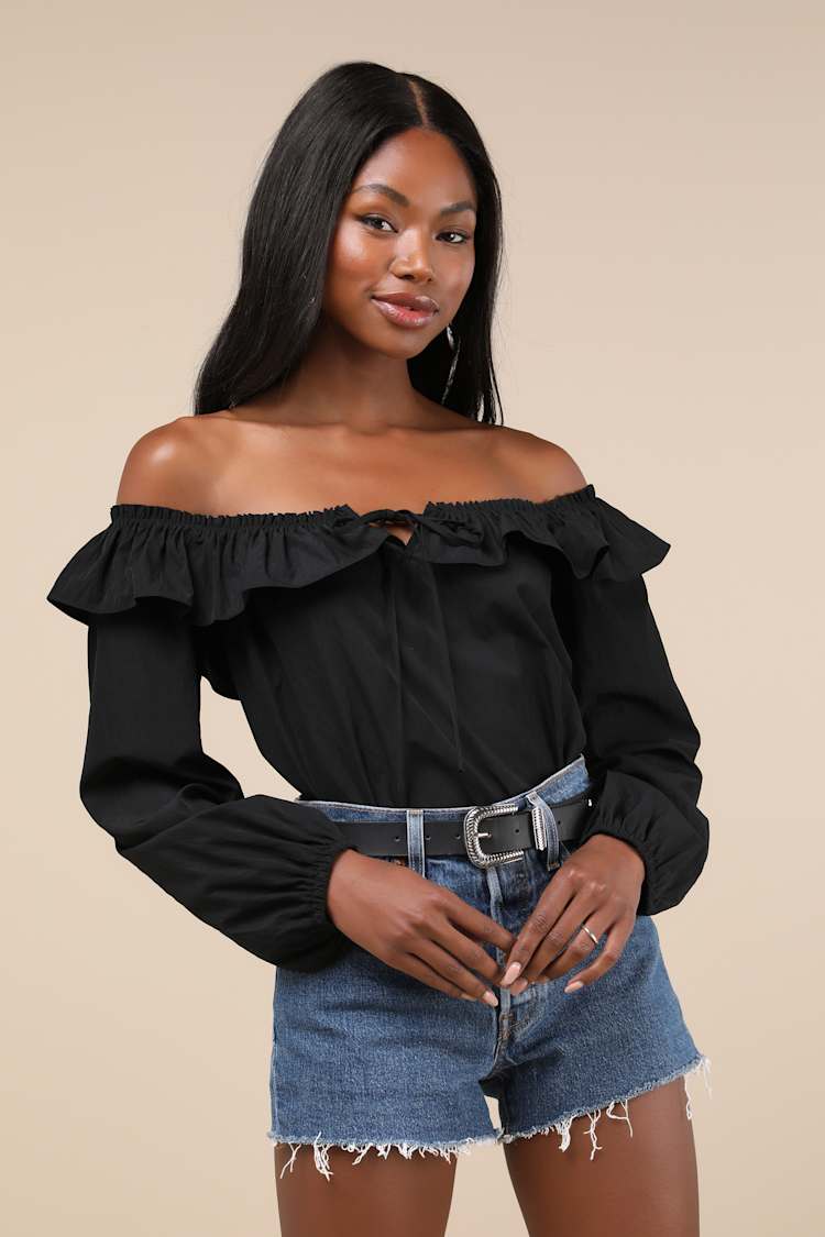 New Off-Tthe-Shoulder Ruffled Long-Sleeved Shirt