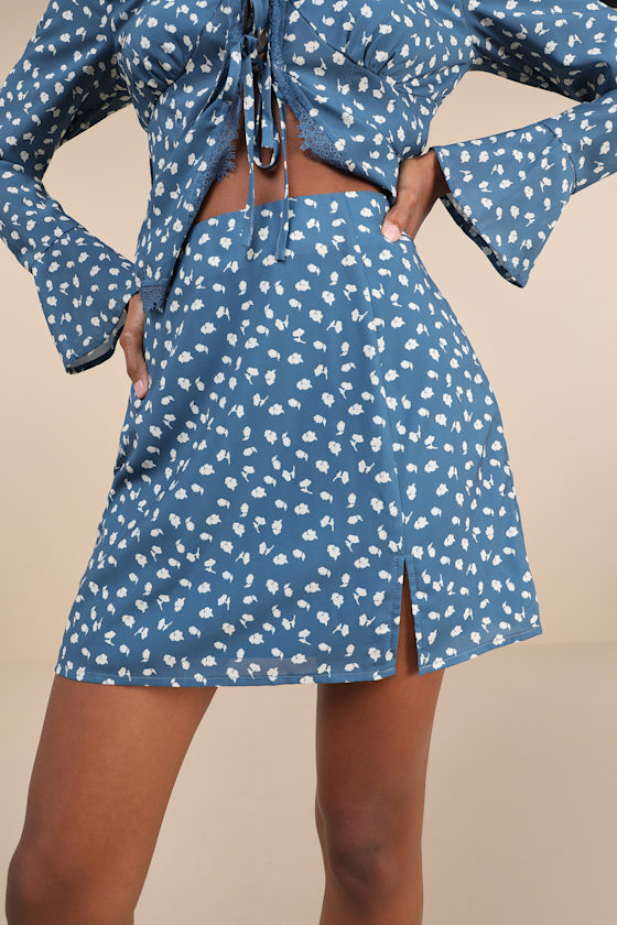Sincerity Mini Skirt Floral Print Blue