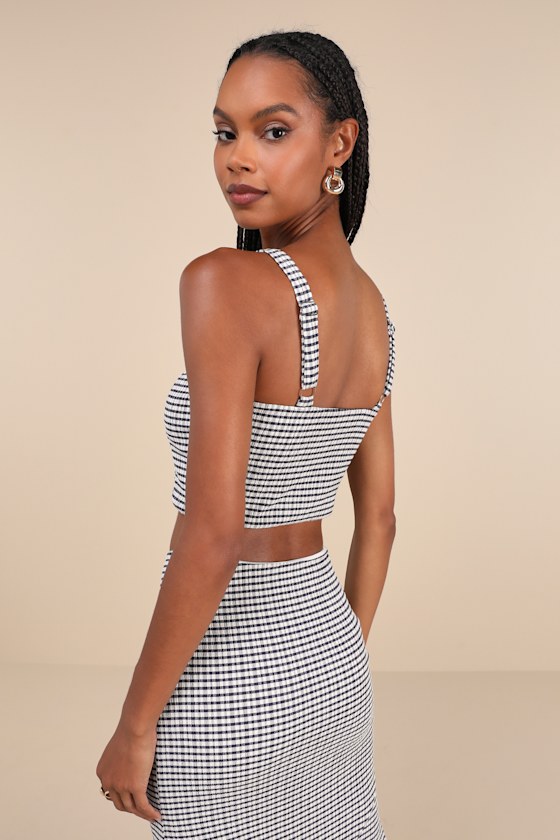 Lulus Classic Choice Navy Blue Gingham Square Neck Cropped Tank Top In Navy Blue