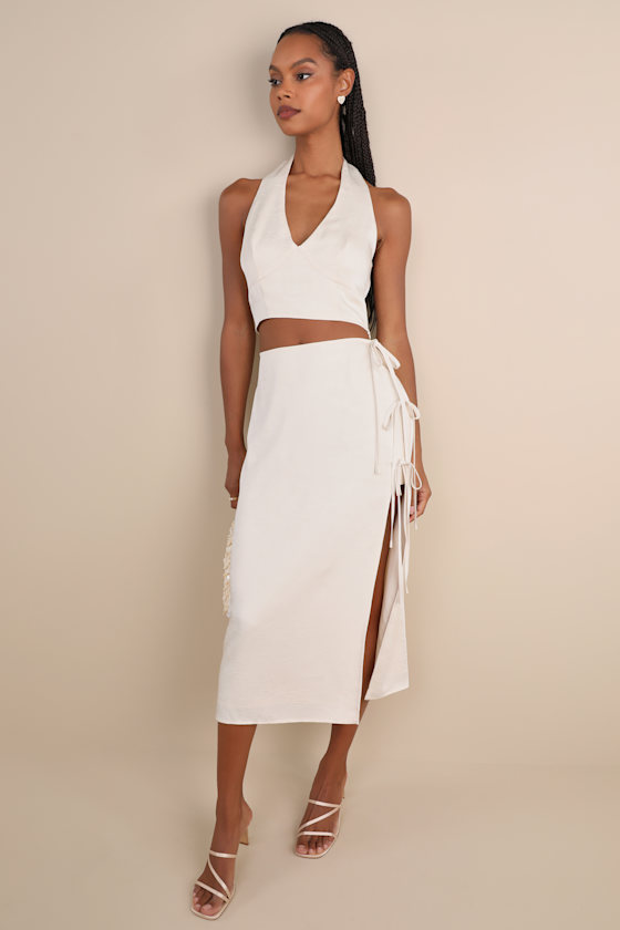 Lulus Marvelously Sleek Champagne Satin Crinkled Halter Crop Top In Champagne
