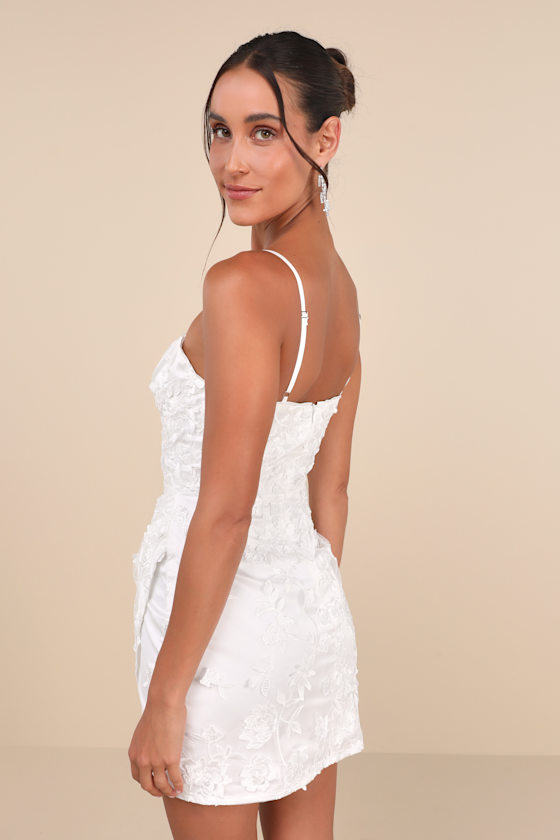 Immense Elegance White Floral Embroidered Bustier Mini Dress 4
