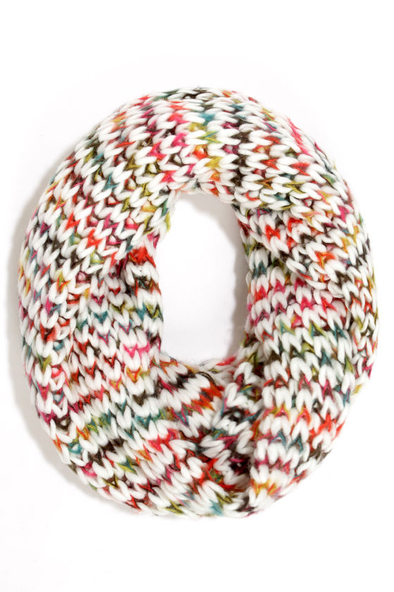 Chunky Rainbow Infinity Scarf