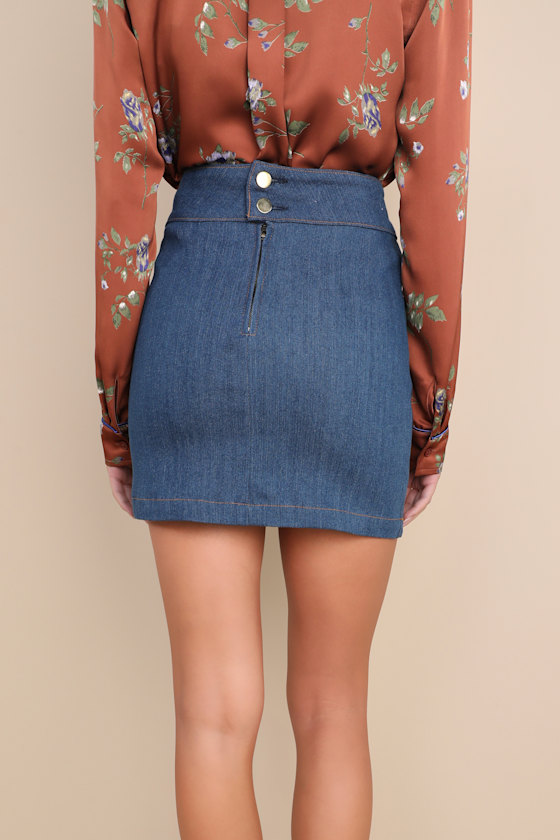 Super Star Dark Wash Denim Mini Skirt 3