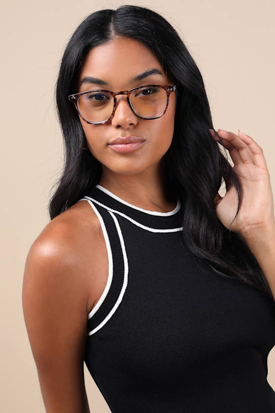 Competent Look Brown Tortoiseshell Round Blue Light Glasses 1