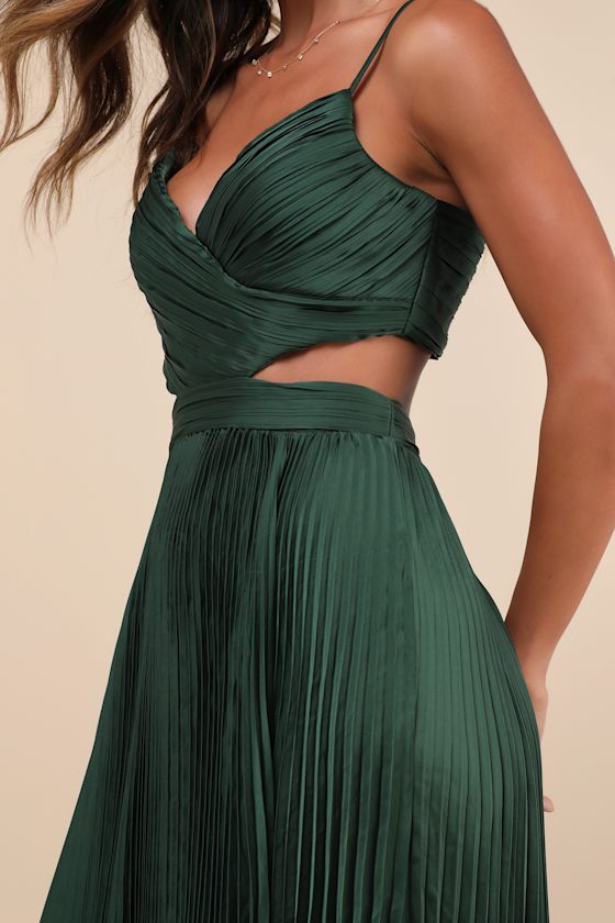 Lulus Got The Glam Emerald Green Pleated Cutout Maxi Dress In Emerald Green