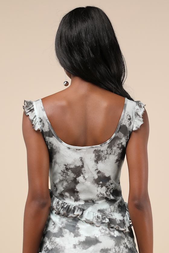 Daisy Street Enviable Attitude Light Sage And Grey Floral Mesh Ruffled Top In Light Sage