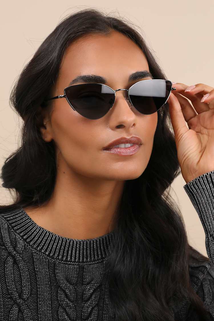 Dime Fairfax - Gunmetal Sunglasses - Wire Cat Eye Sunglasses  display picture 2