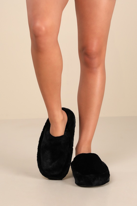 Socozee Black Faux Fur Flatform Slippers 1