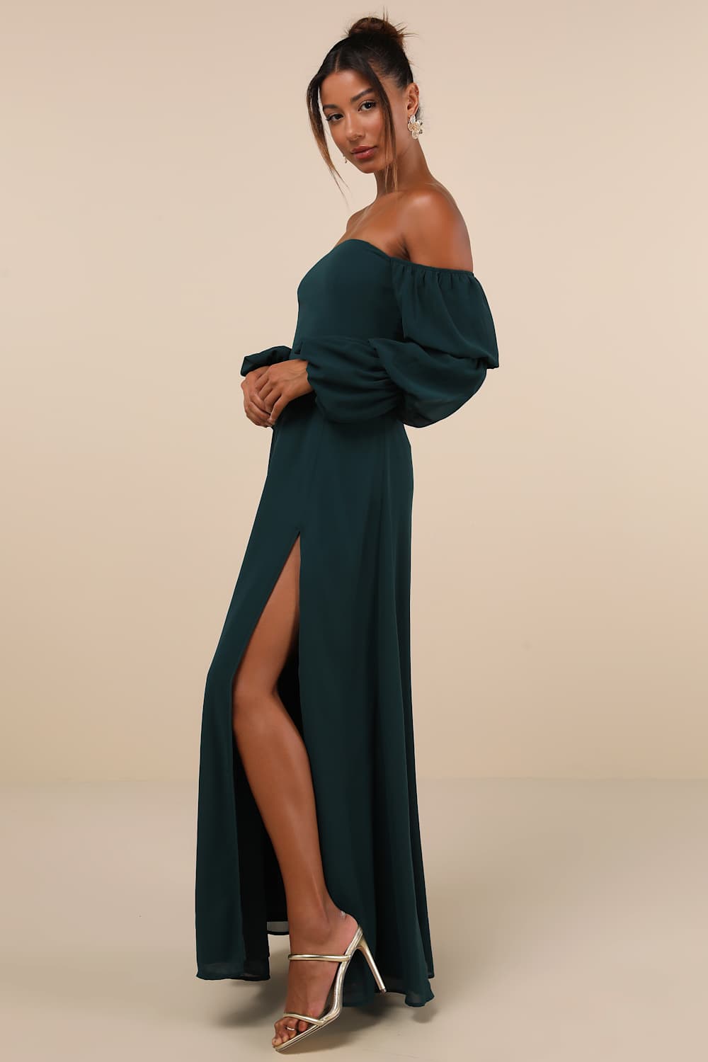 Demure Aura Emerald Tiered Balloon Sleeve Off-the-Shoulder Dress