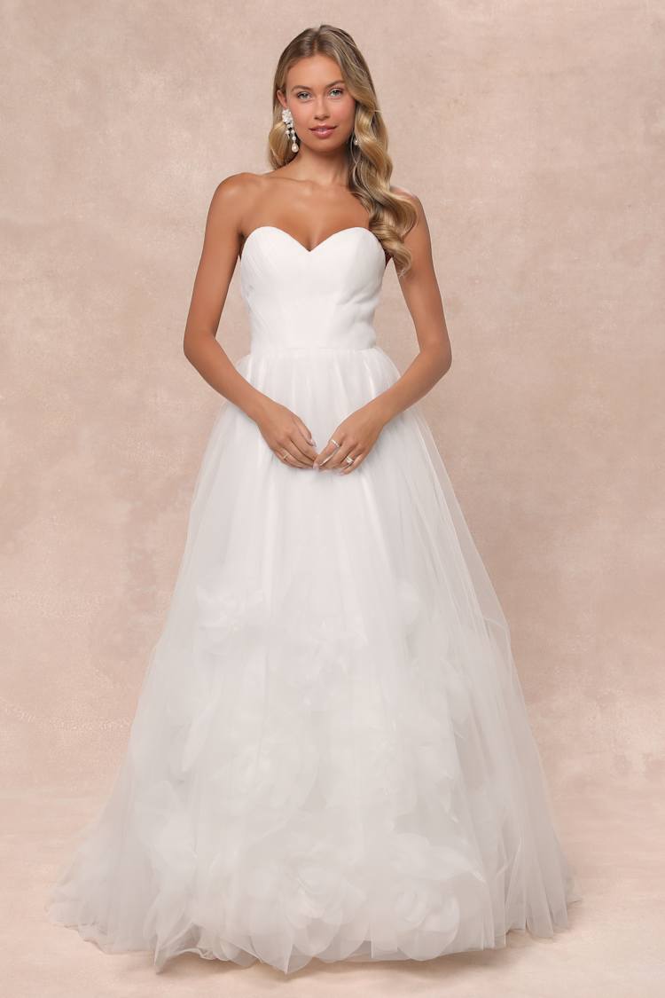Beloved Vow White Tulle Pleated Strapless Flower Maxi Dress