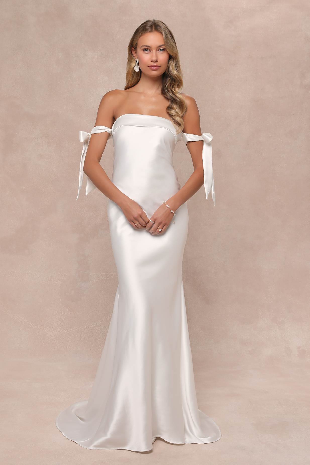 Cute Dresses, Tops, Shoes & Clothing for Women