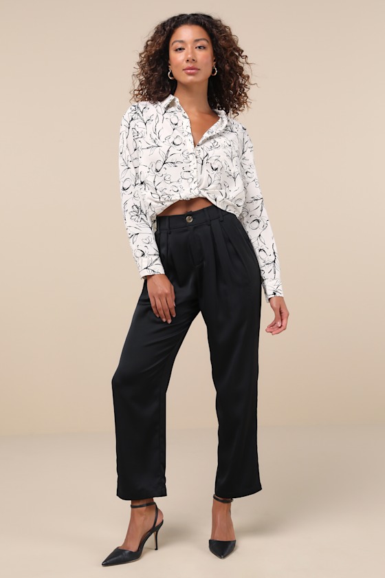 LULUS ARTSY ATTITUDE WHITE FLORAL COLLARED TWIST HEM BUTTON-UP TOP