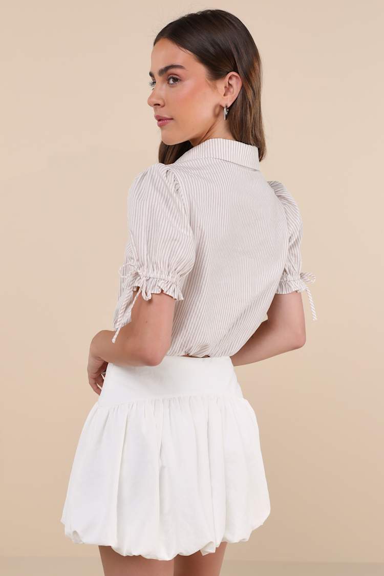Cutely Defined White Bubble-Hem Mini Skort