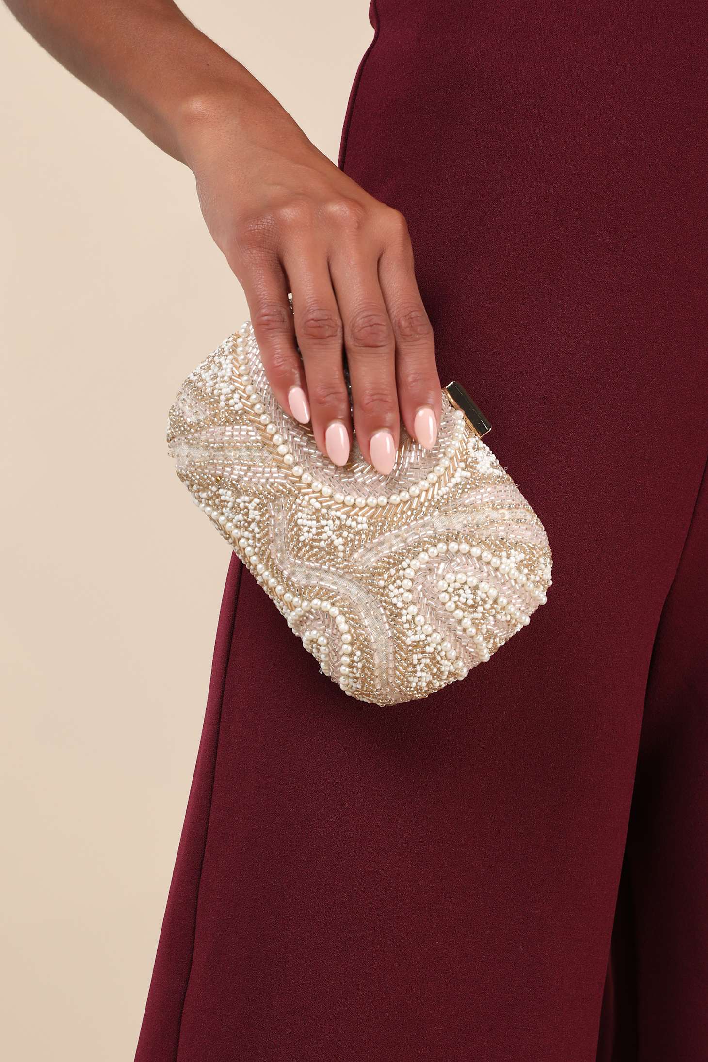 Upscale Idea Beige and Pink Beaded Pearl Hard-Sided Clutch